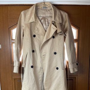 Barneys New York Trench Coat size 40/6
